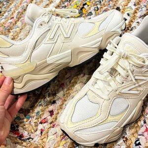 New Balance Women's Cream Sneakers